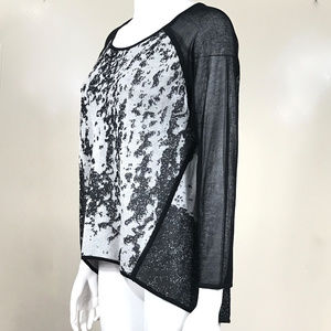 Fate Enigma fine knit black and white top